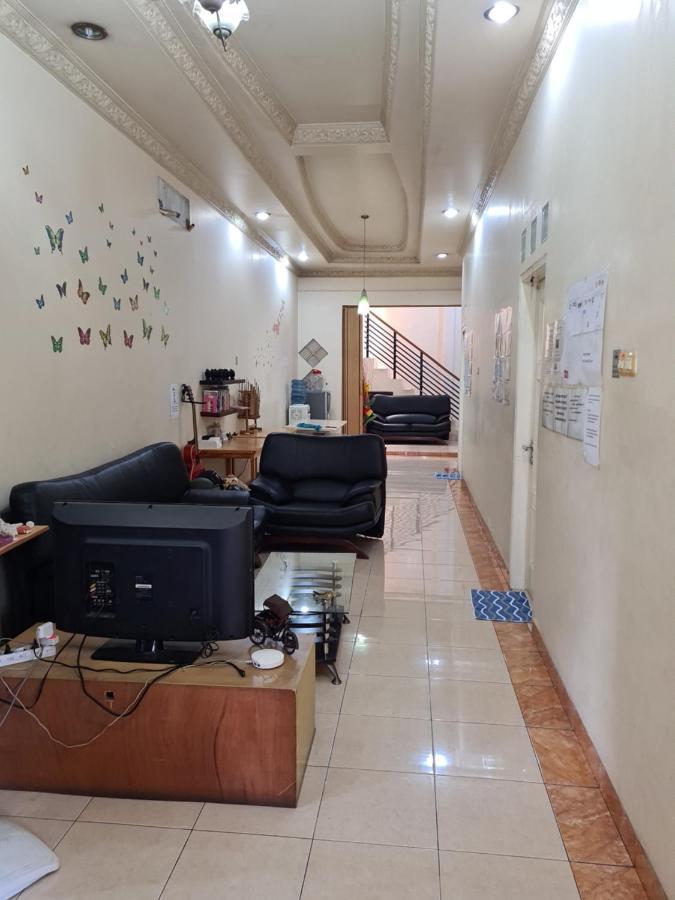 Traveller Home Tangerang Eksteriør bilde