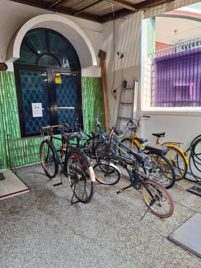 Traveller Home Tangerang Eksteriør bilde