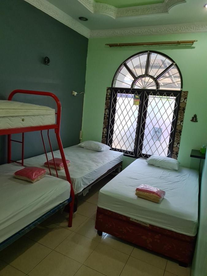 Traveller Home Tangerang Eksteriør bilde