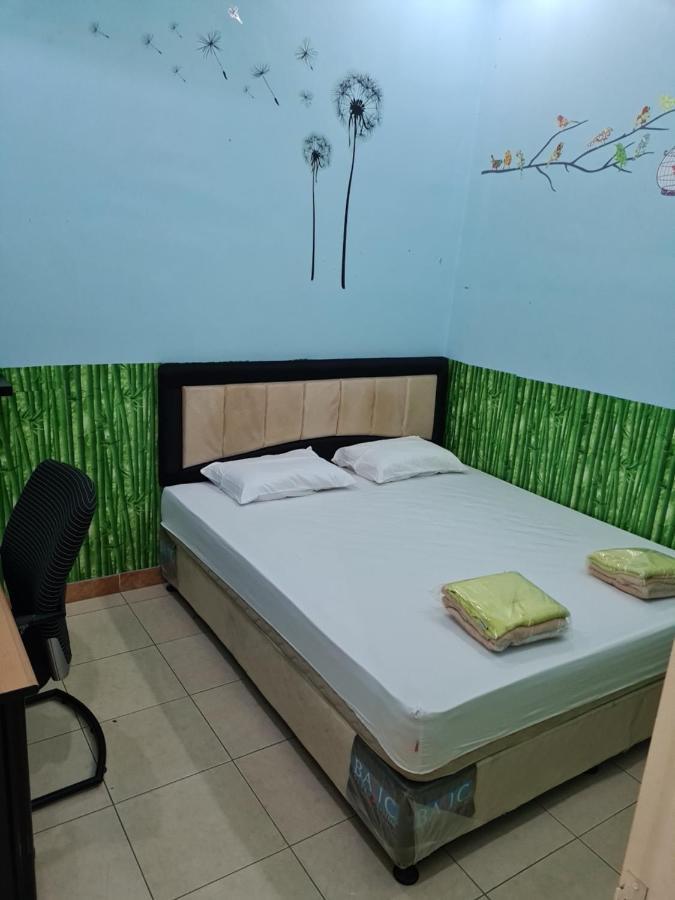 Traveller Home Tangerang Eksteriør bilde