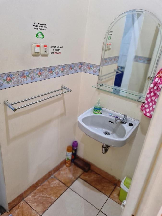 Traveller Home Tangerang Eksteriør bilde