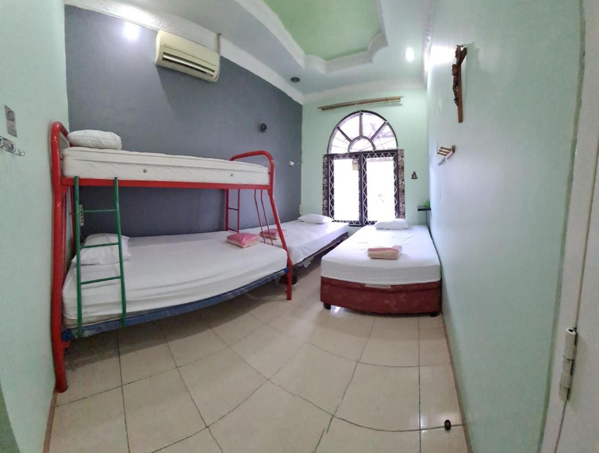 Traveller Home Tangerang Eksteriør bilde