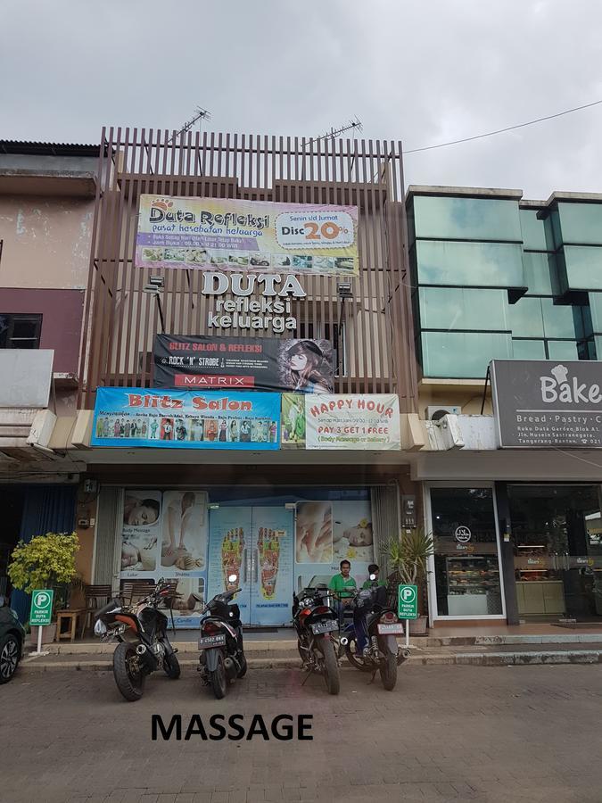 Traveller Home Tangerang Eksteriør bilde